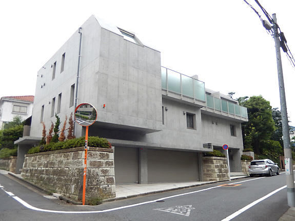 住宅設計事務所　建築家の設計する三世帯住宅テラスハウス型　東京1
